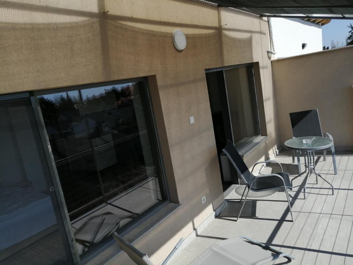 Lux Apartman 블로톤퓌레드 외부 사진