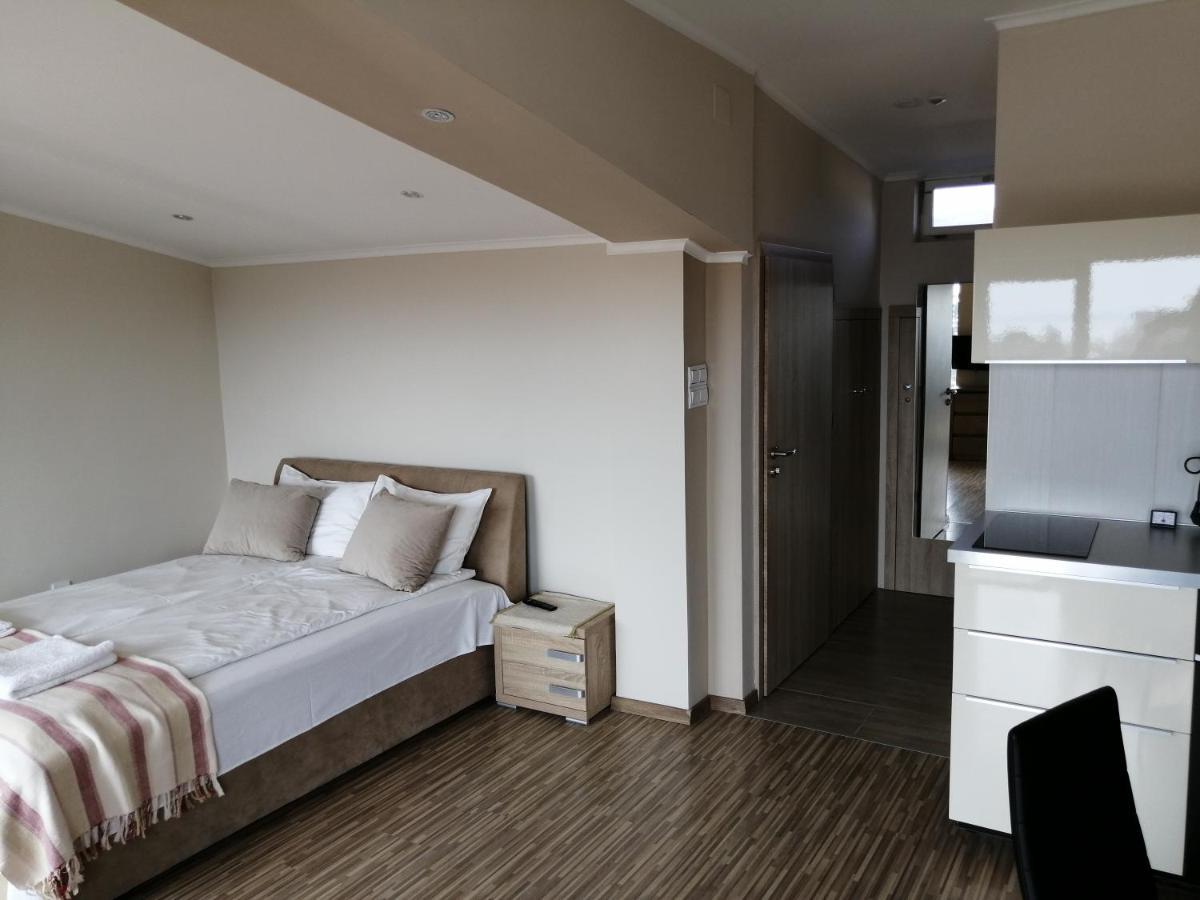 Lux Apartman 블로톤퓌레드 외부 사진