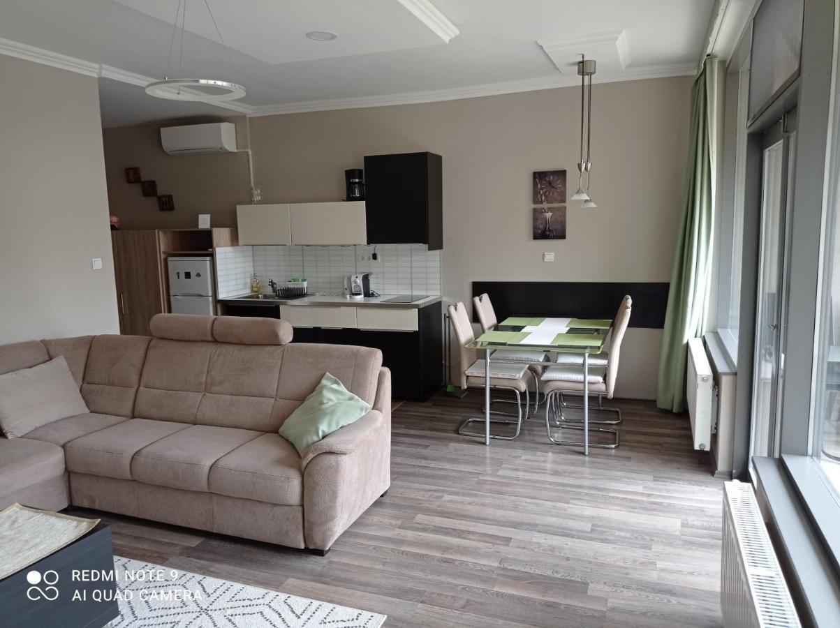 Lux Apartman 블로톤퓌레드 외부 사진
