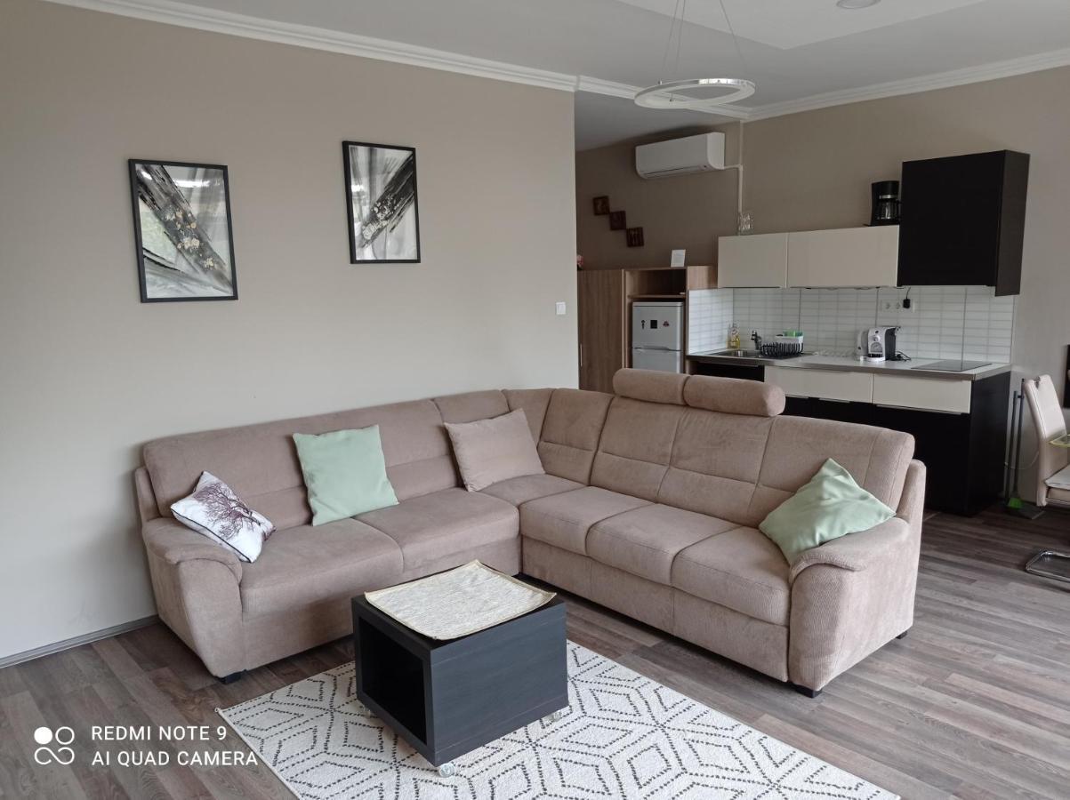 Lux Apartman 블로톤퓌레드 외부 사진