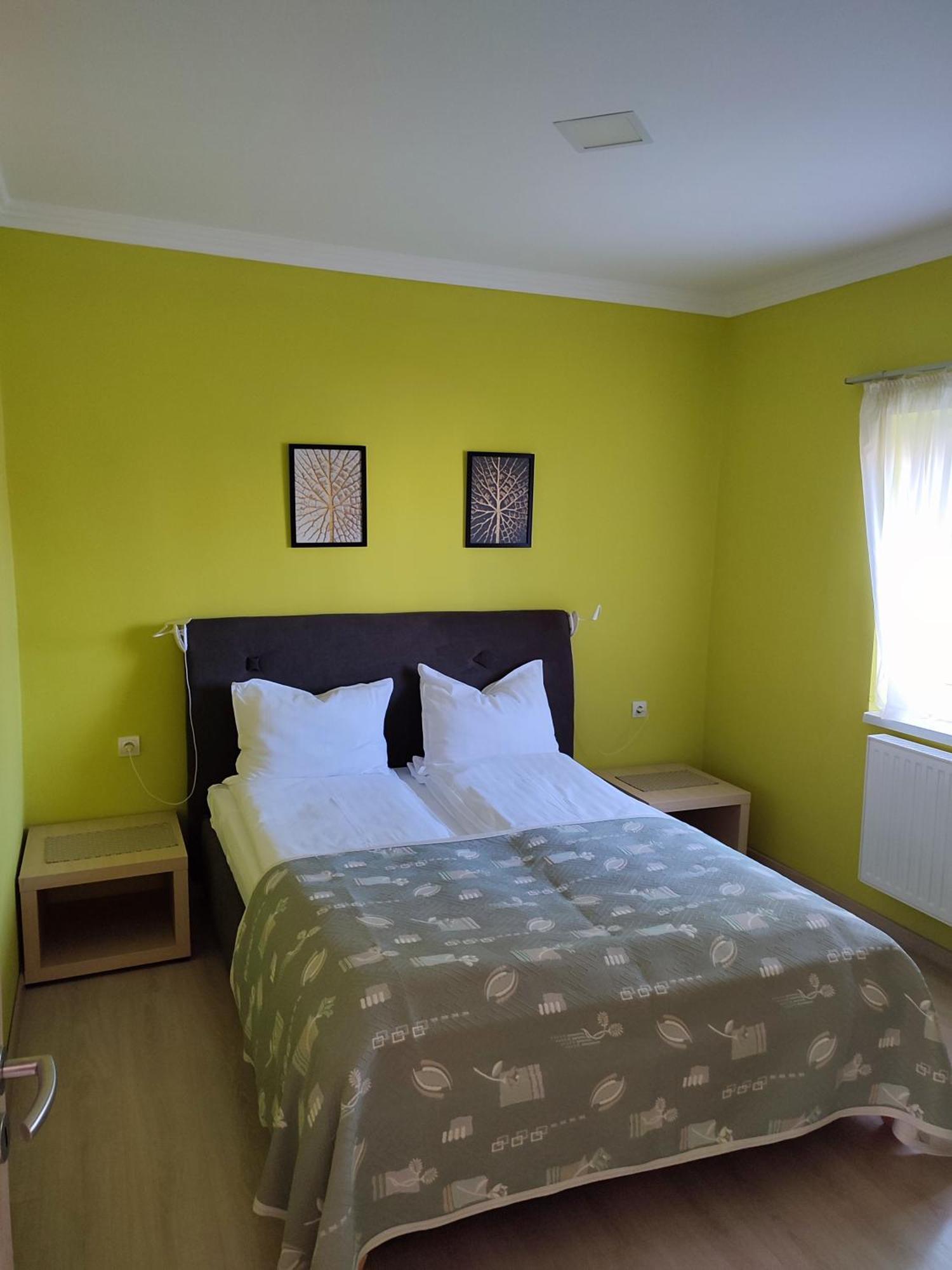 Lux Apartman 블로톤퓌레드 외부 사진