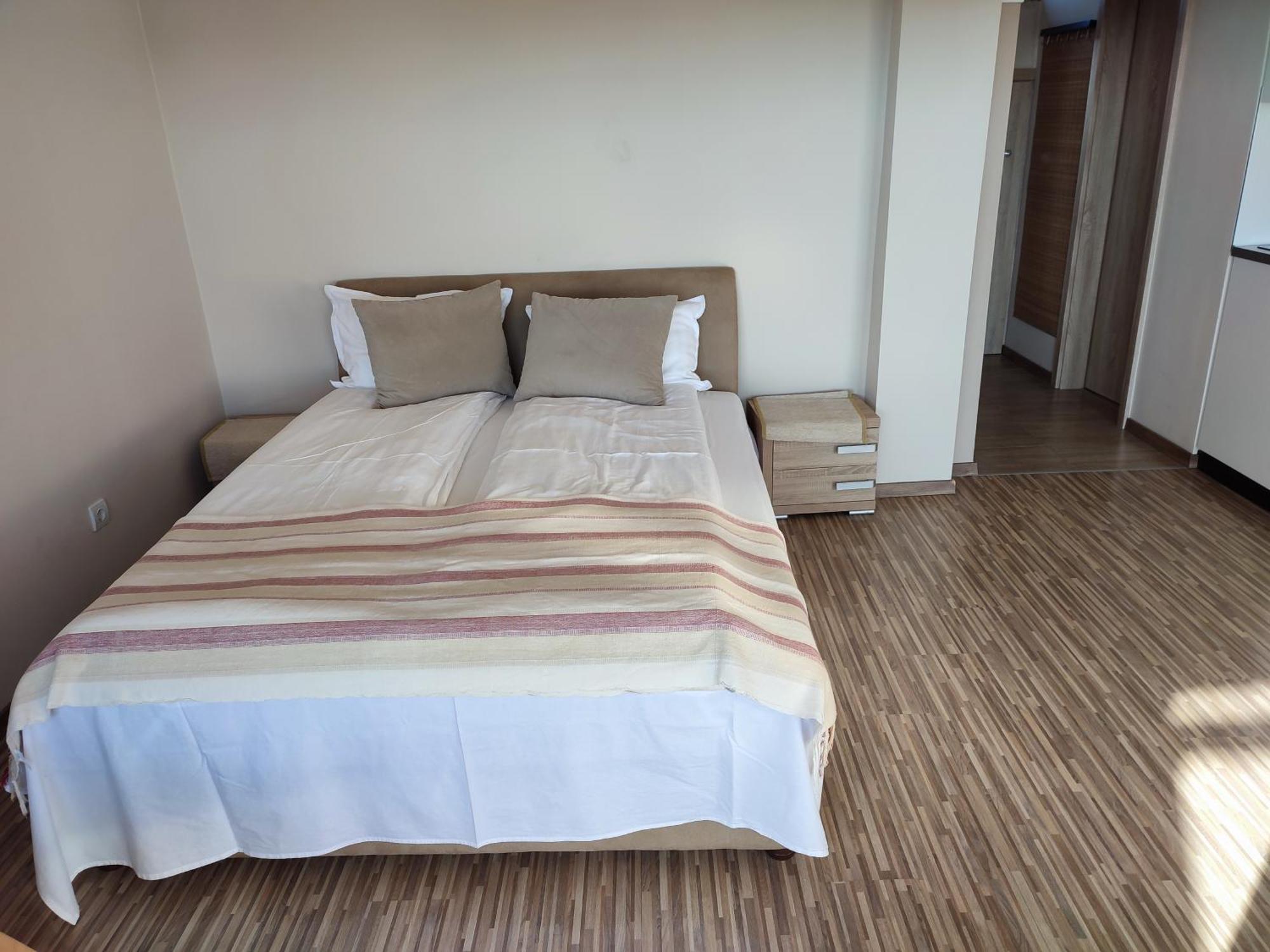 Lux Apartman 블로톤퓌레드 외부 사진
