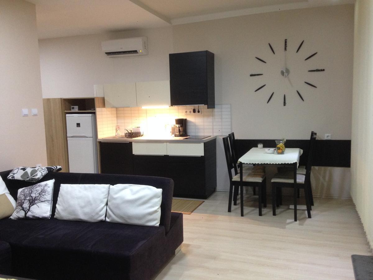 Lux Apartman 블로톤퓌레드 외부 사진